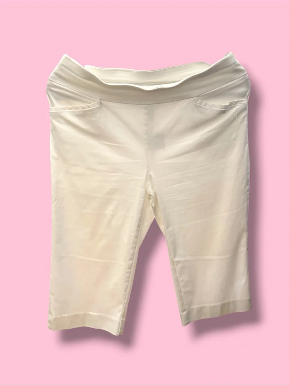 Chico's White Perfect Stretch Pedal Pusher